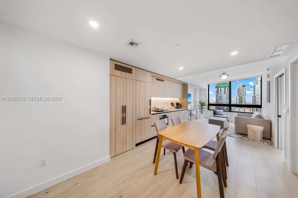 225 N Miami Avenue 3507 Property Photo 28