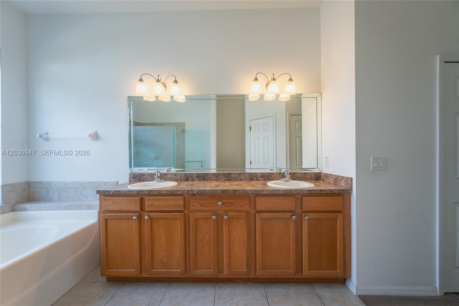 3002 Balsam Court Property Photo 10
