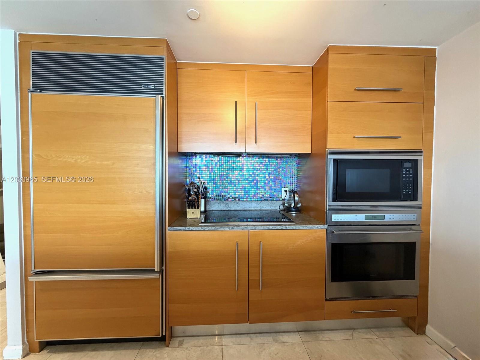 475 Brickell Avenue 2707 Property Photo 7