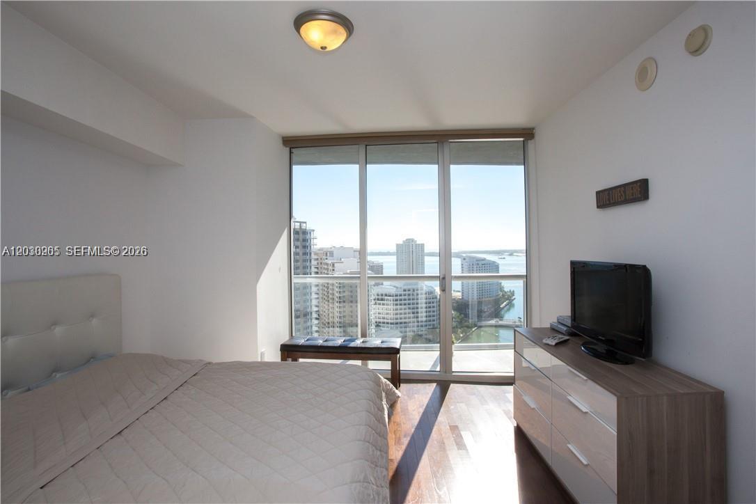 475 Brickell Avenue 2707 Property Photo 13