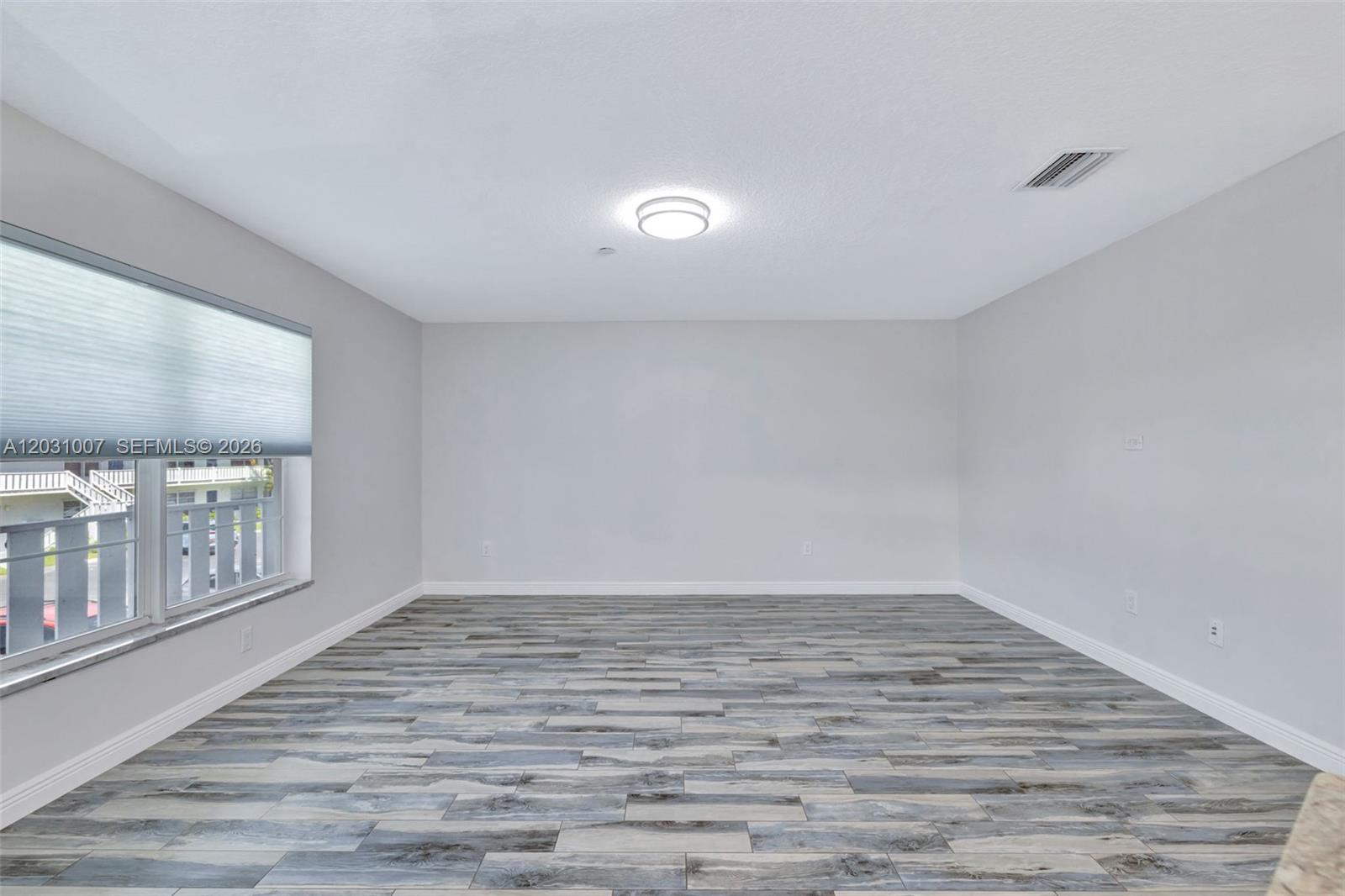 2929 Se Ocean Boulevard F6 Property Photo 2