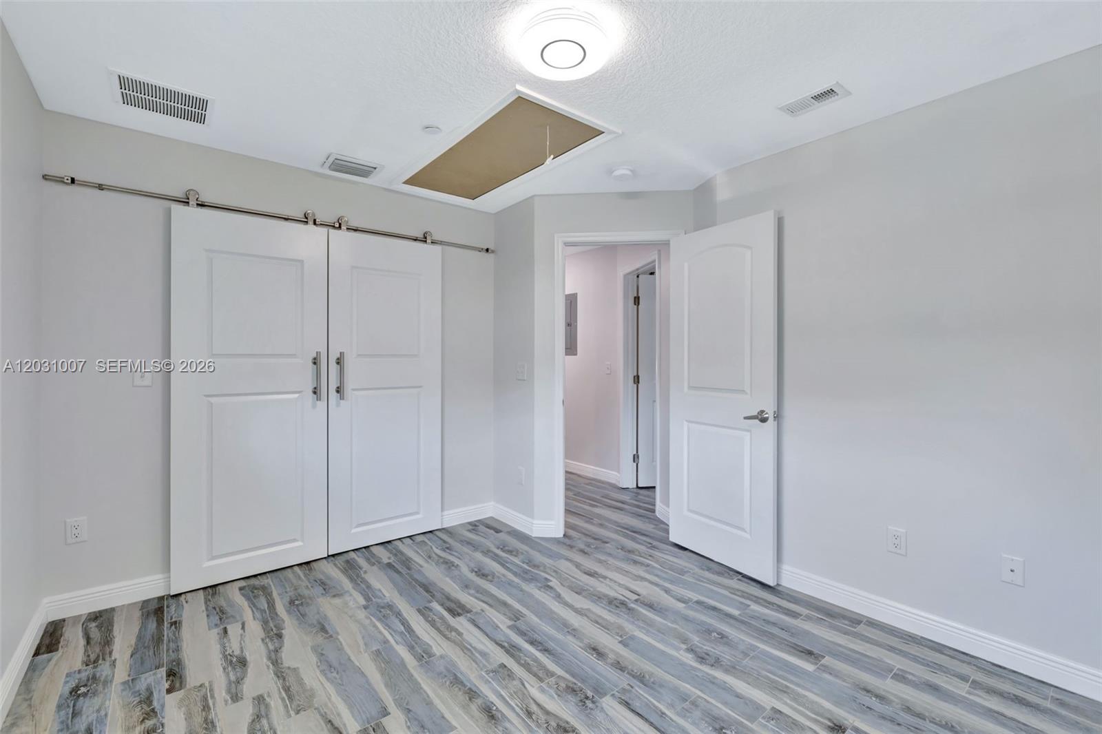 2929 Se Ocean Boulevard F6 Property Photo 11