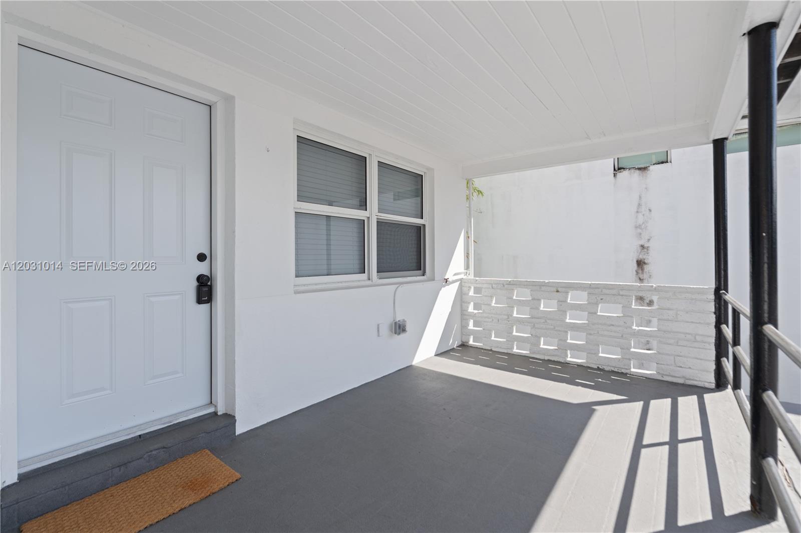 2240 Sw 16th Court U Property Photo 5