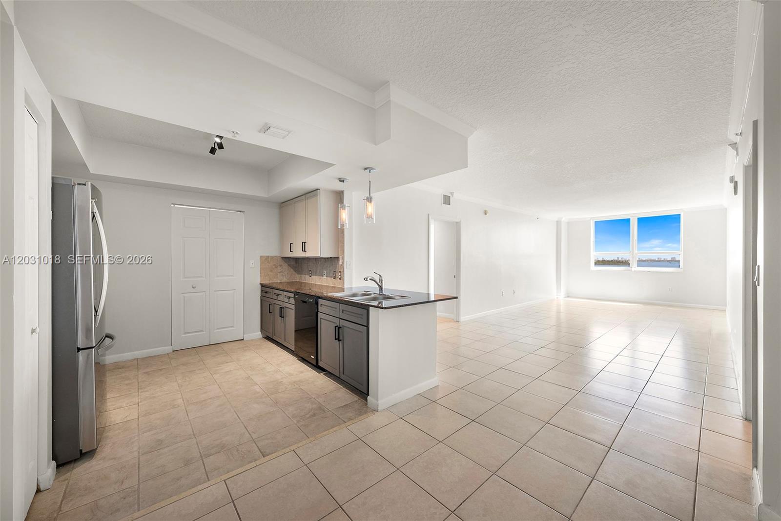 2000 N Bayshore Drive 420 Property Photo 1