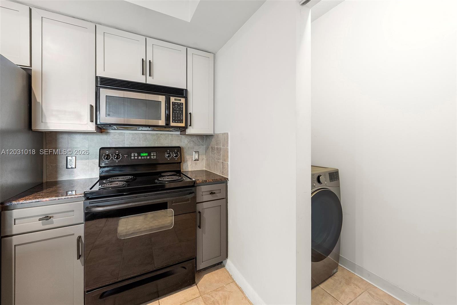 2000 N Bayshore Drive 420 Property Photo 6