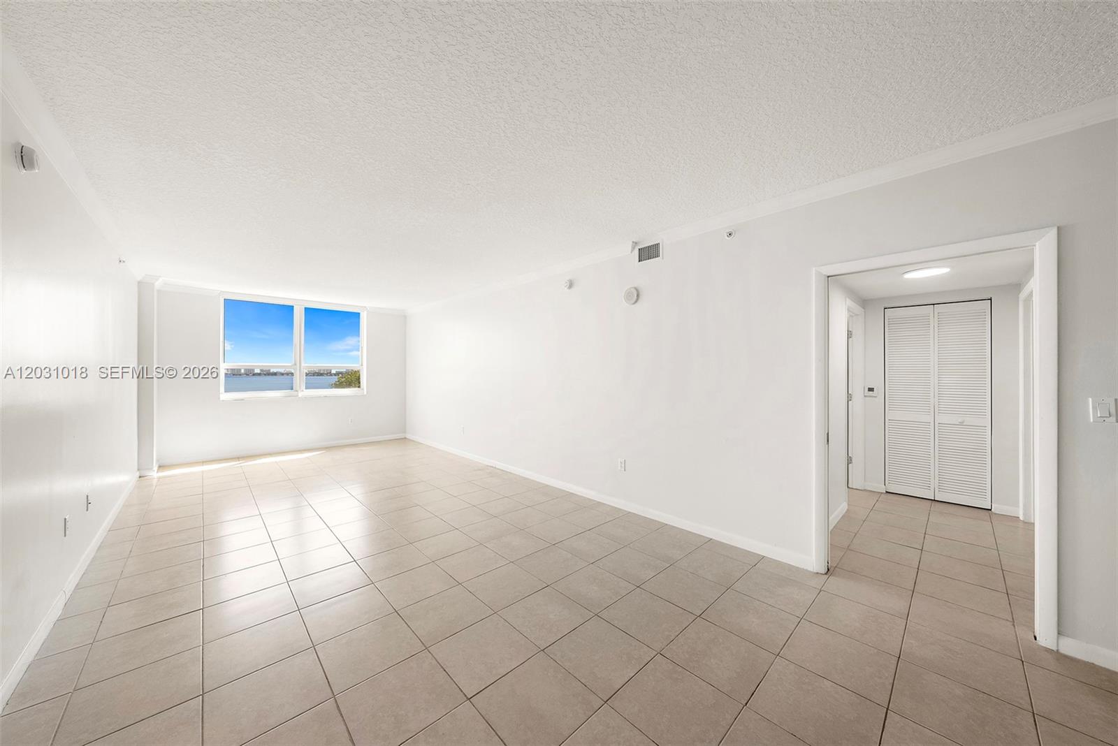 2000 N Bayshore Drive 420 Property Photo 7