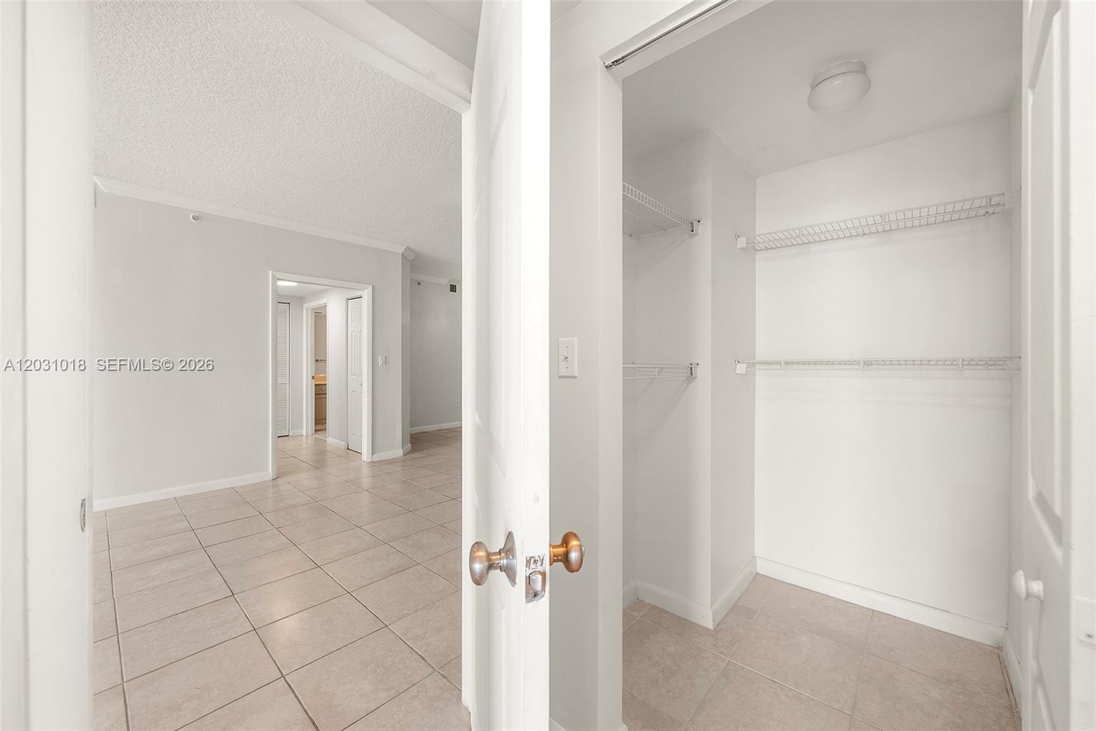2000 N Bayshore Drive 420 Property Photo 9