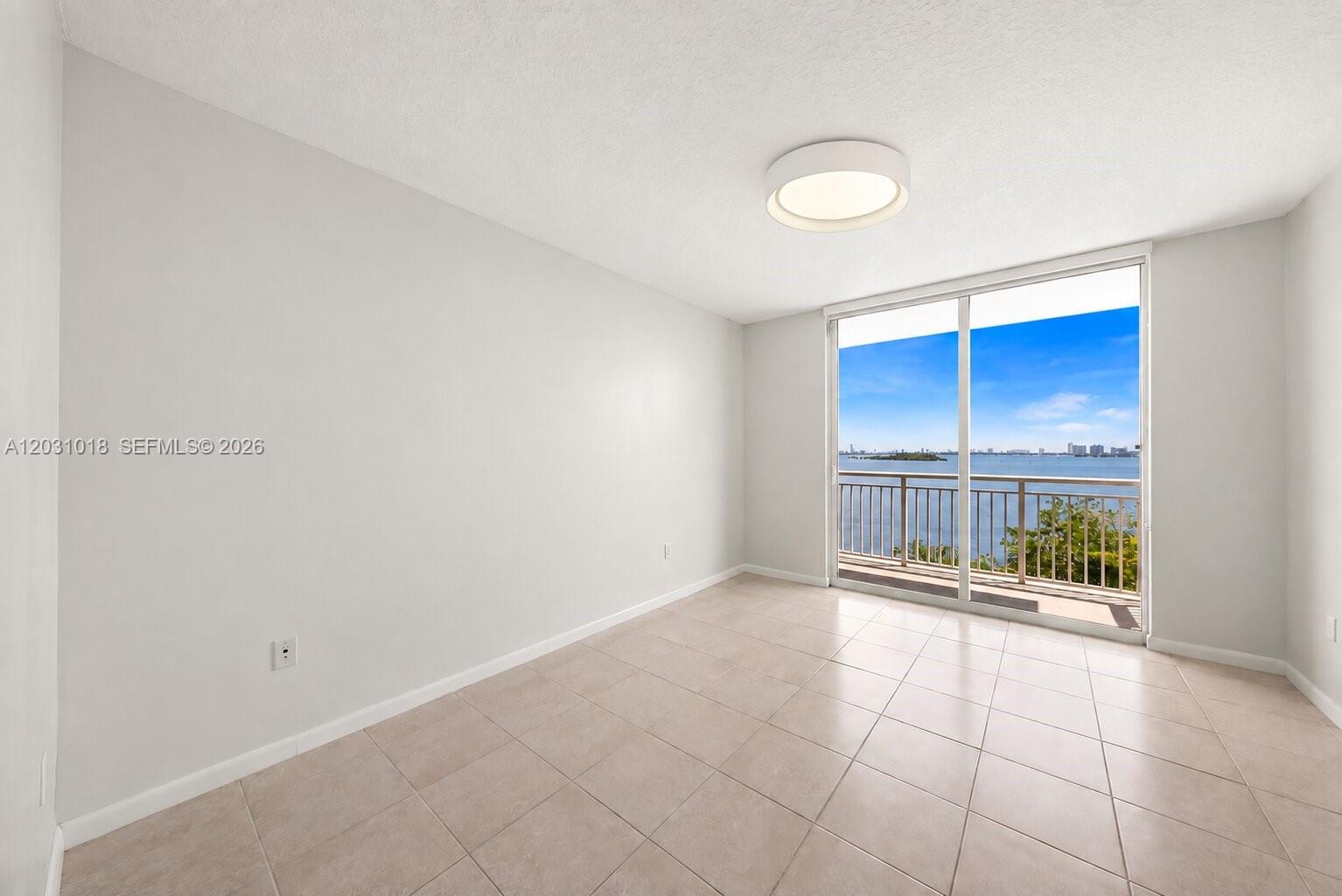 2000 N Bayshore Drive 420 Property Photo 12