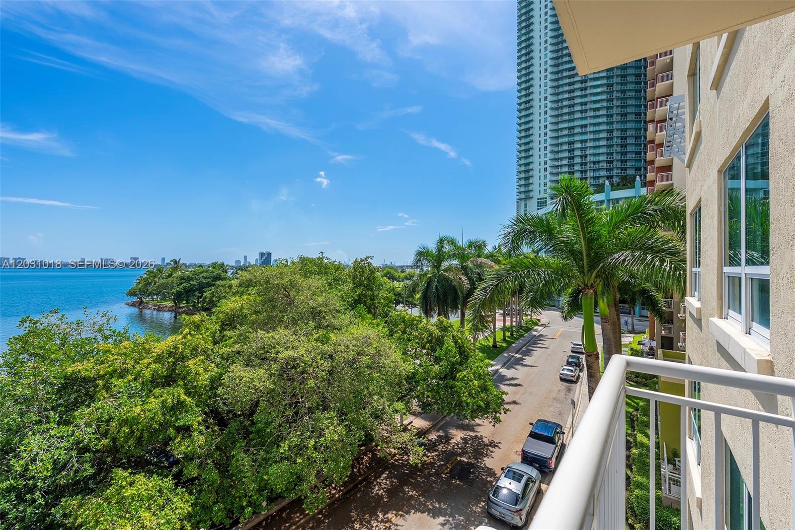 2000 N Bayshore Drive 420 Property Photo 14