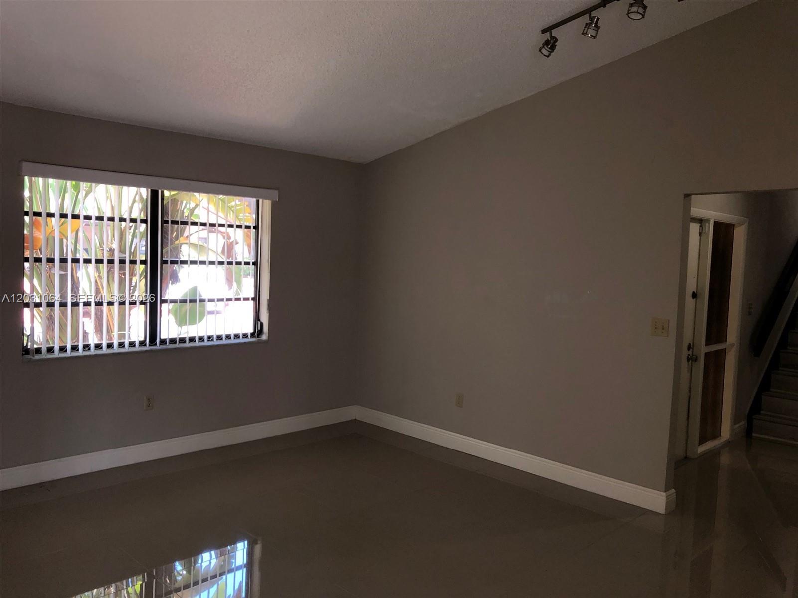 9082 Sw 112 Place Property Photo 12