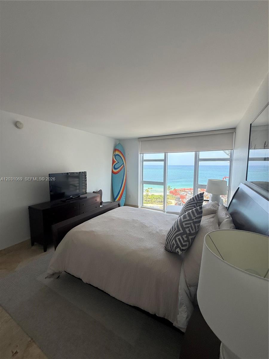 10275 Collins Avenue 1221 Property Photo 8