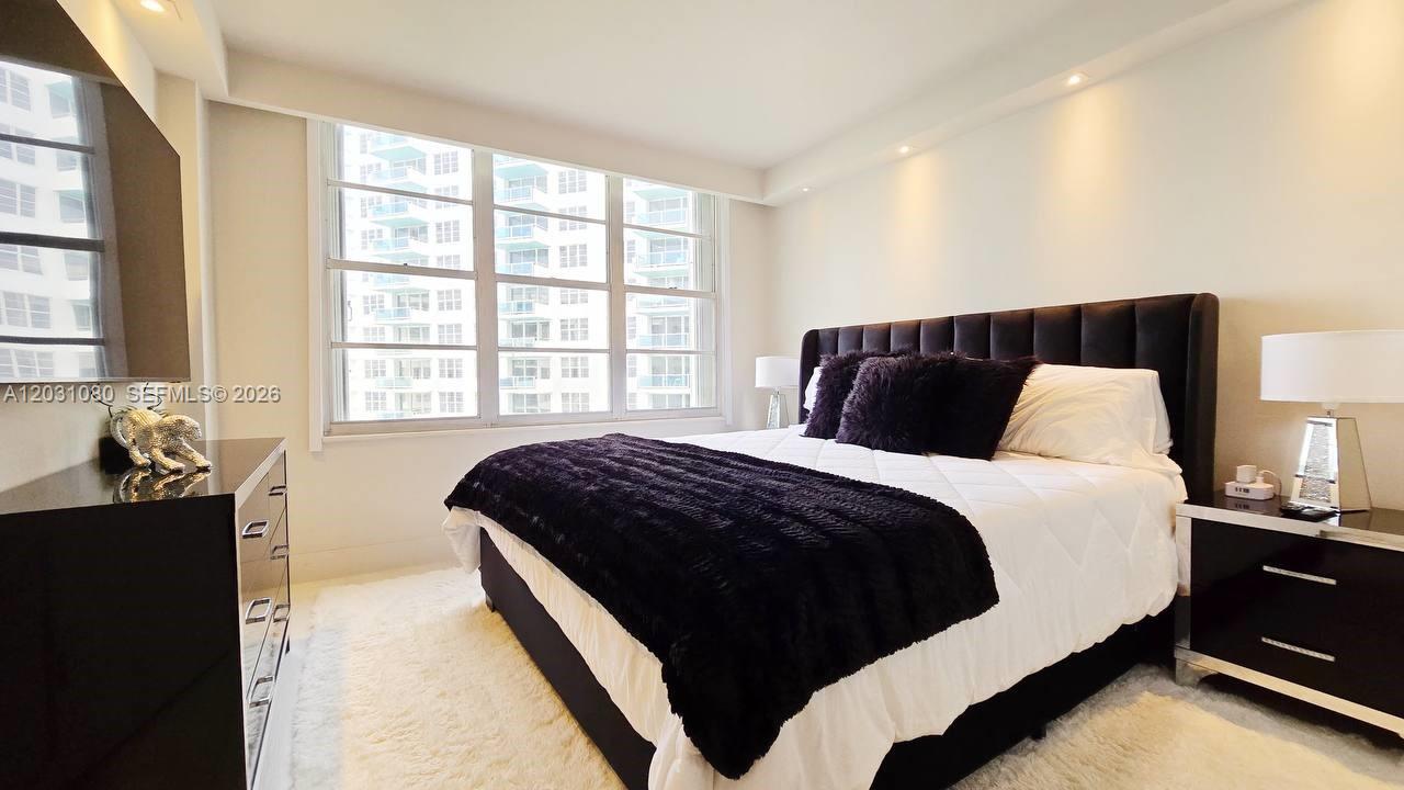 5151 Collins Avenue 726 Property Photo 16