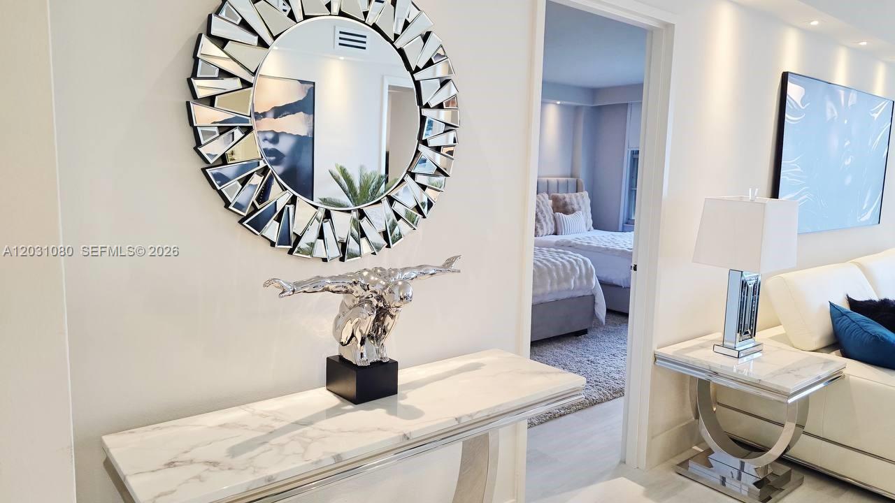 5151 Collins Avenue 726 Property Photo 18