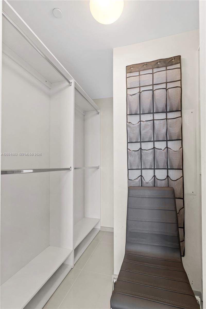 A12031083 Property Photo 6