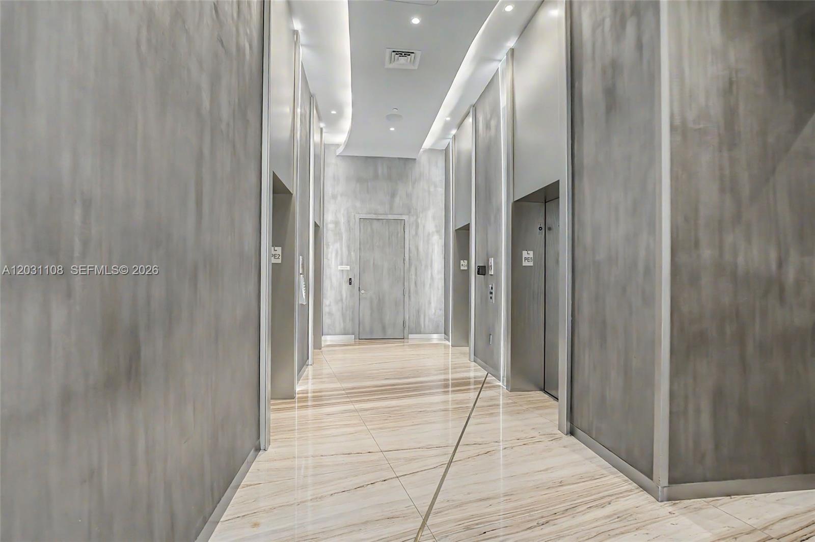 1000 Brickell Plaza 4609 Property Photo 7