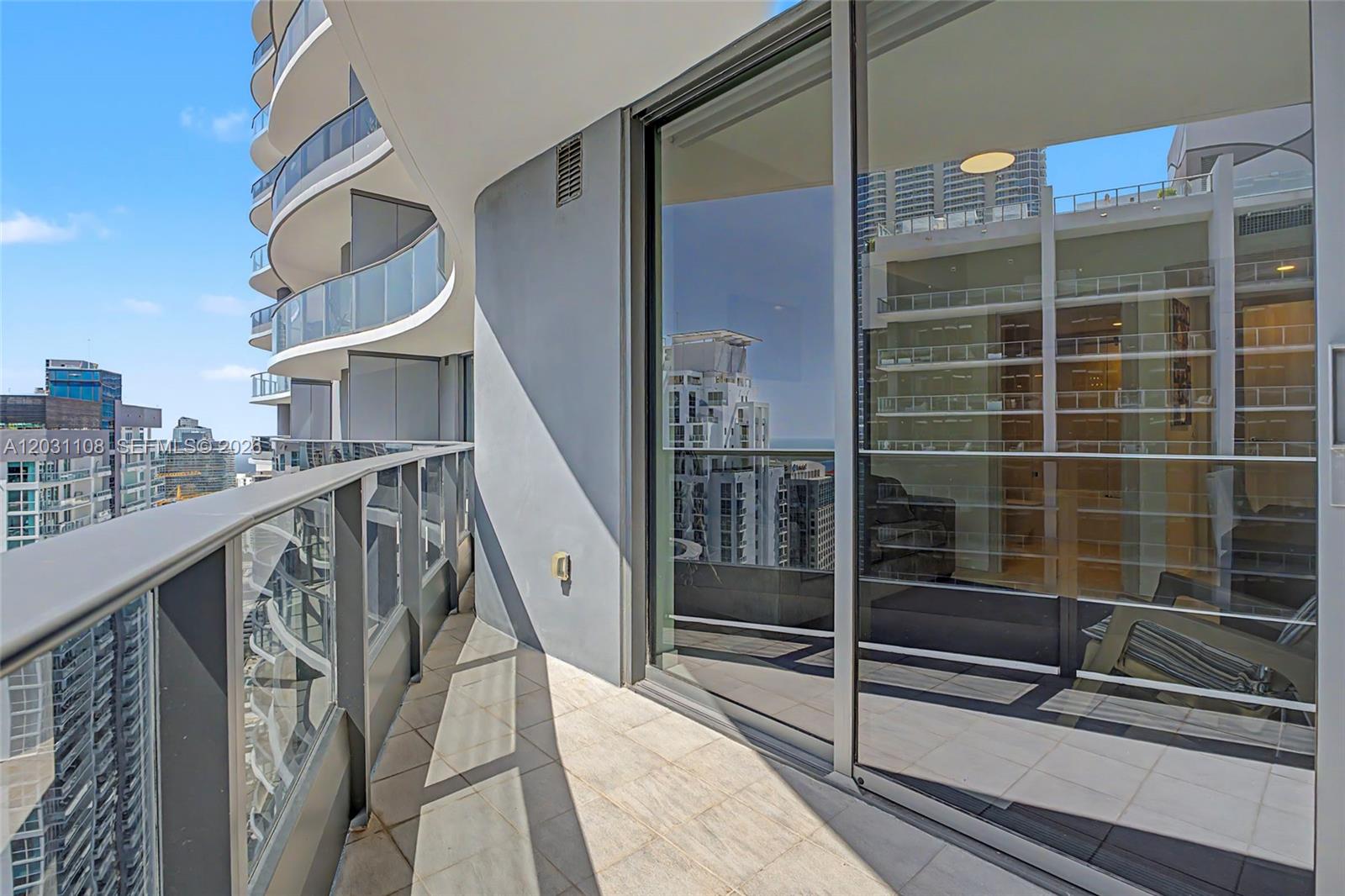 1000 Brickell Plaza 4609 Property Photo 18