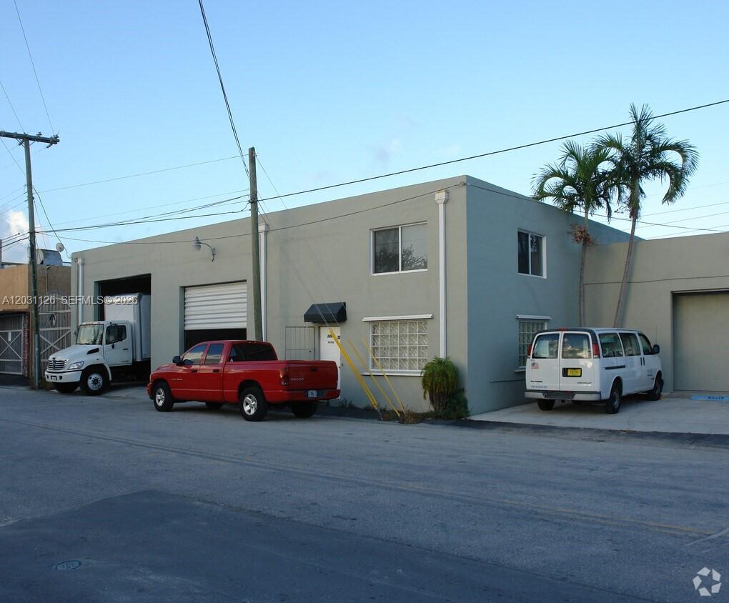 1207 Sw 1st Avenue Property Photo 1