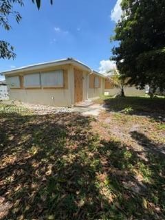 2824 Sw 9th Street Property Photo 3