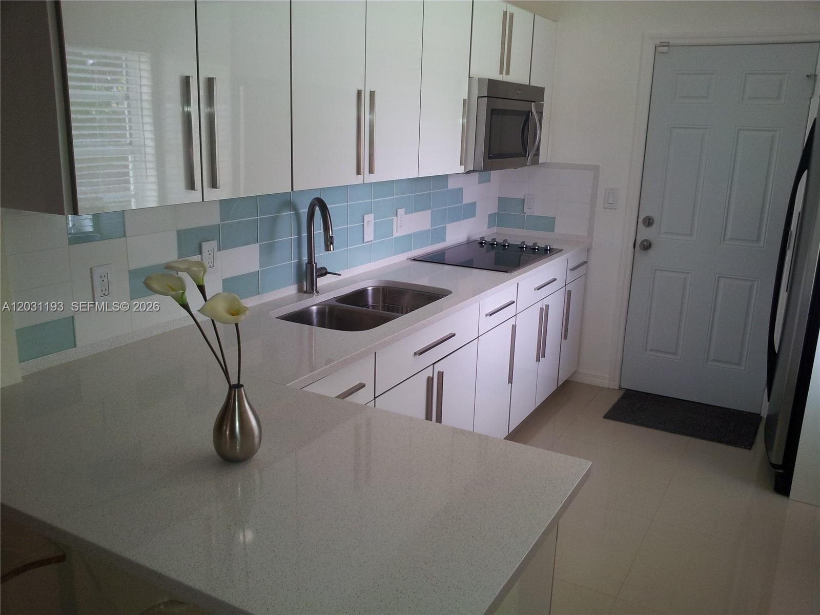 A12031193 Property Photo 4