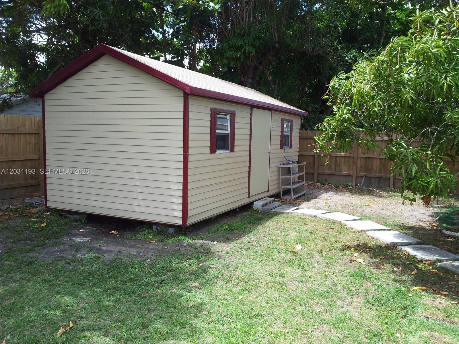 A12031193 Property Photo 6