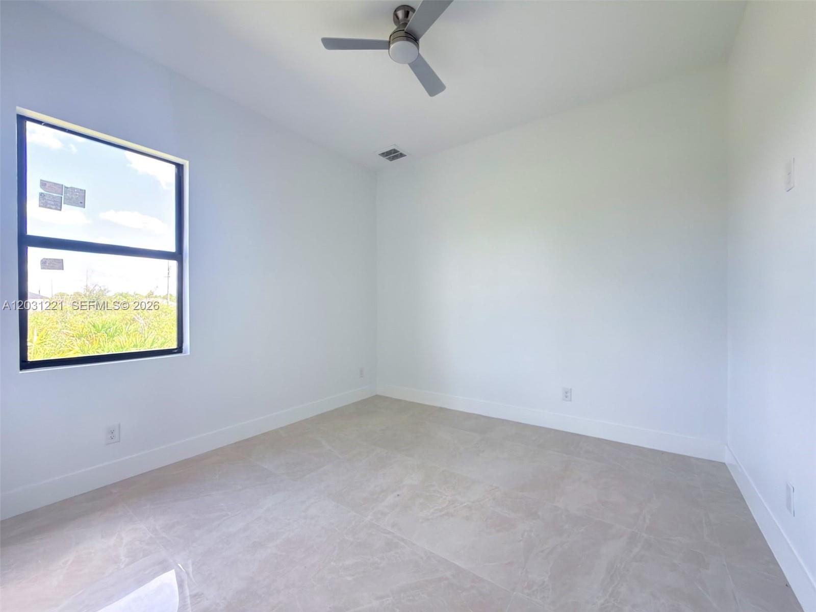 2610 20th W Property Photo 2