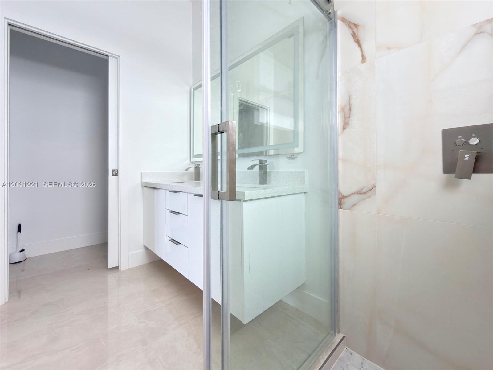 2610 20th W Property Photo 12