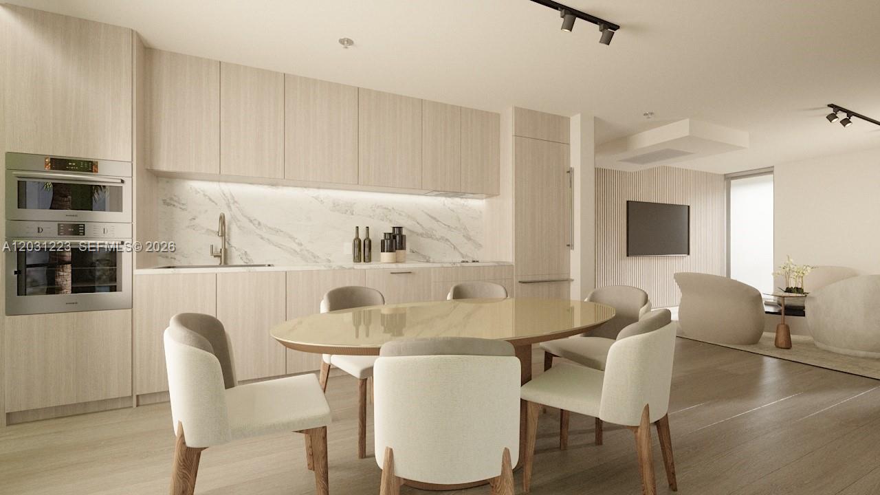 250 Collins Avenue 303 Property Photo 2