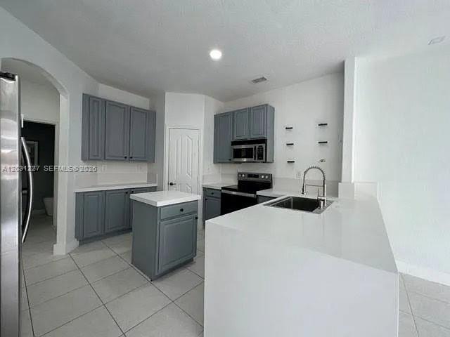 8042 Nw 114th Place Property Photo 8