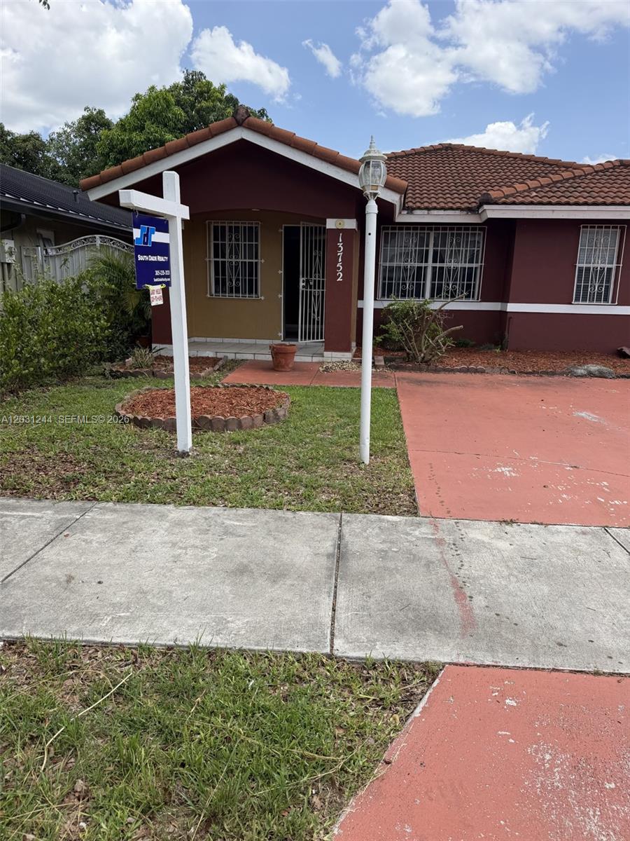 13752 Sw 156th Street Property Photo 1