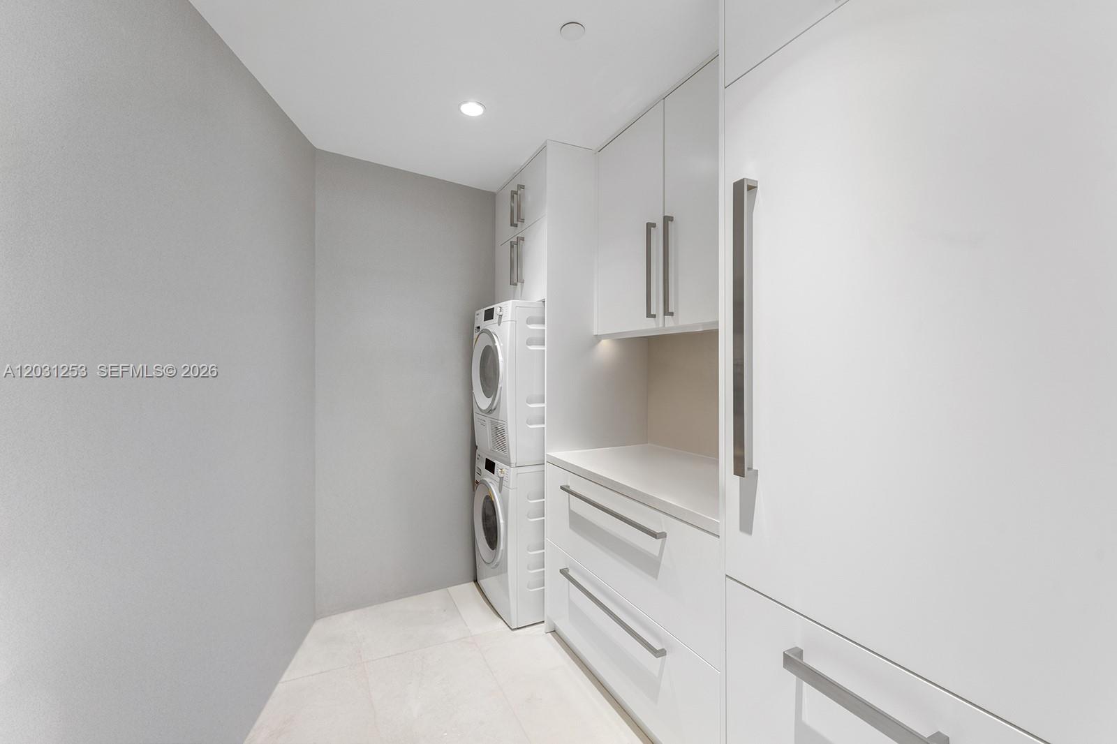 18555 Collins Avenue 4405 Property Photo 58