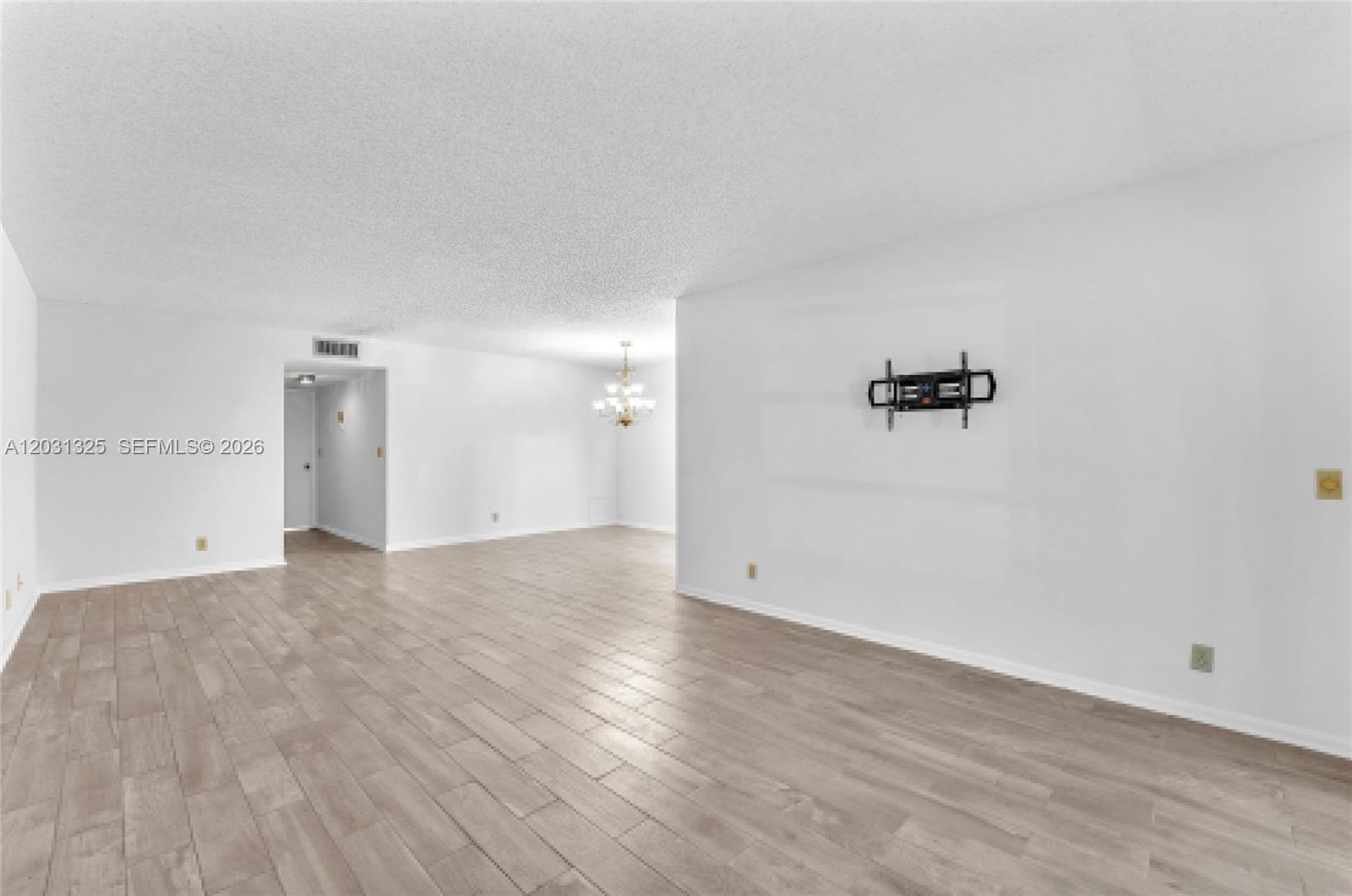 14529 Canalview Drive B Property Photo 7