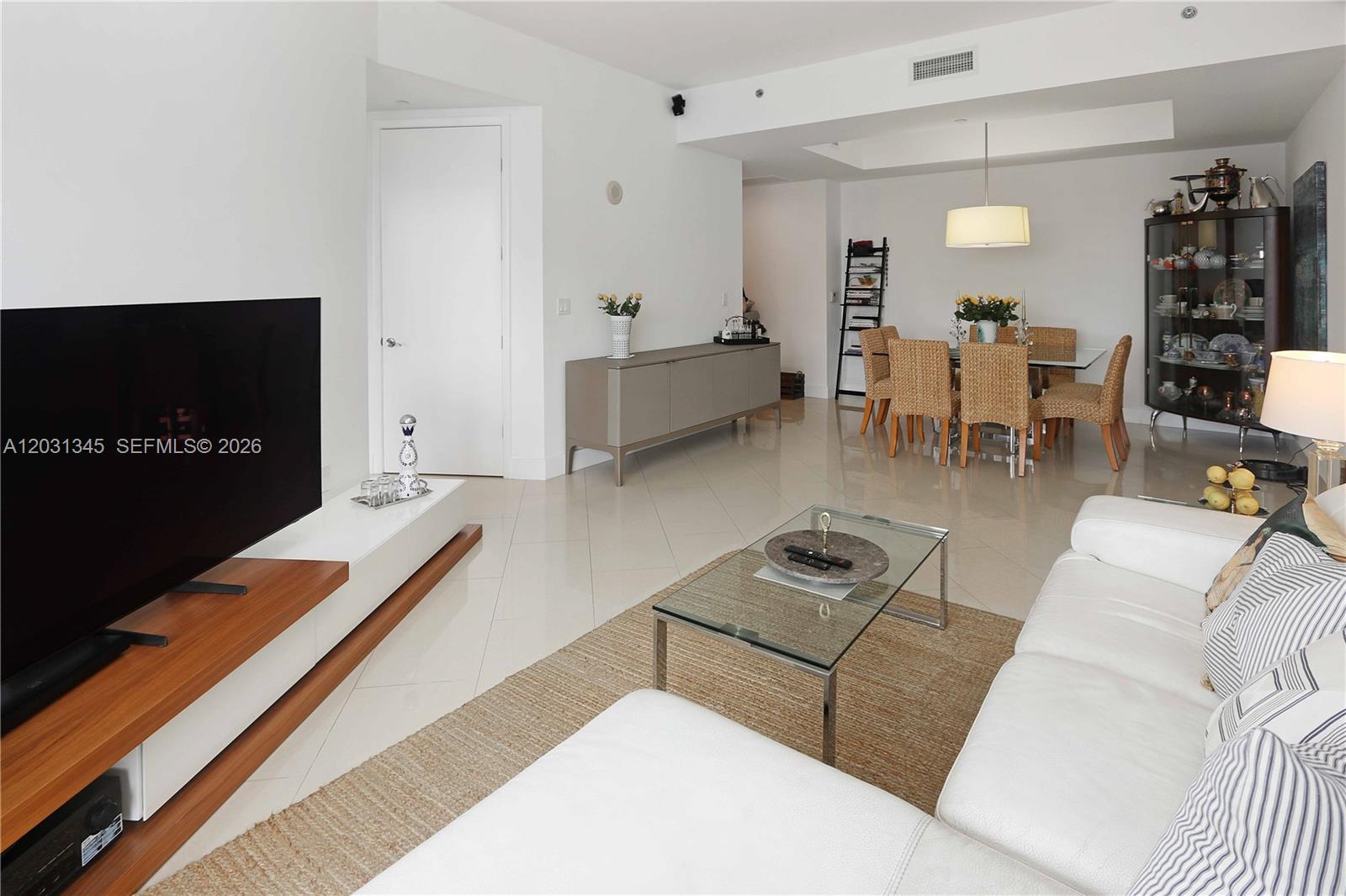 15811 Collins Avenue 1105 Property Photo 10