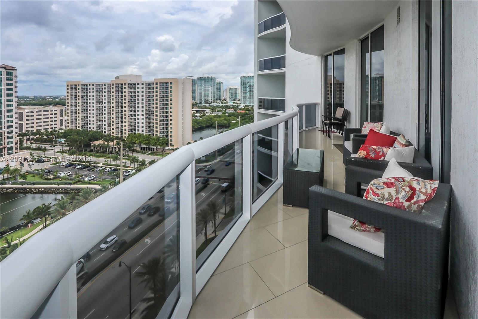15811 Collins Avenue 1105 Property Photo 14
