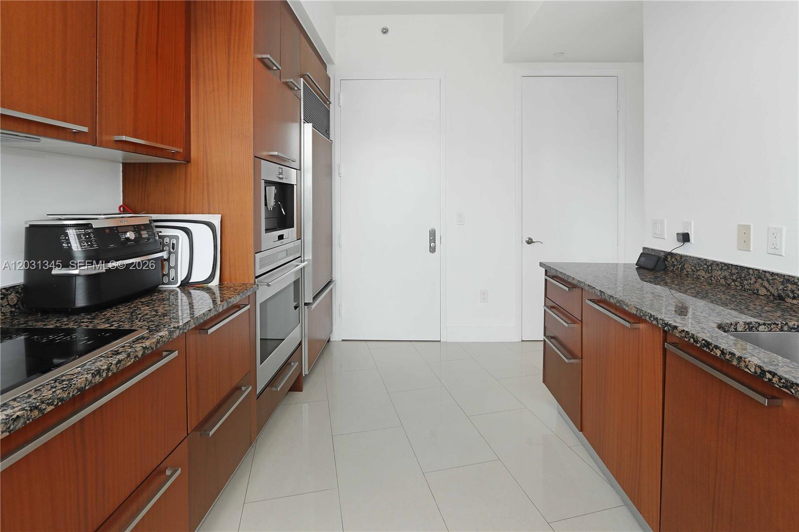 15811 Collins Avenue 1105 Property Photo 20