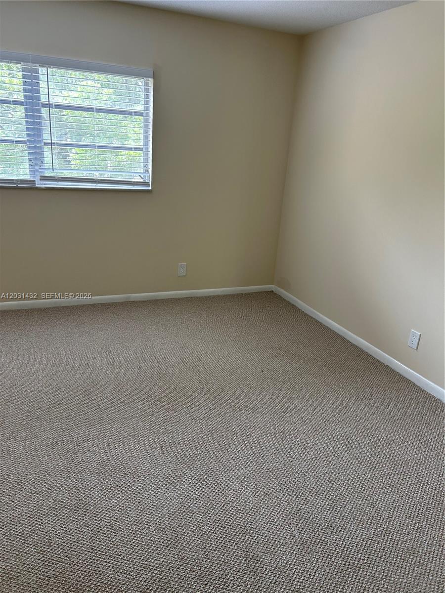 218 Ne 12th Avenue 203 Property Photo 7