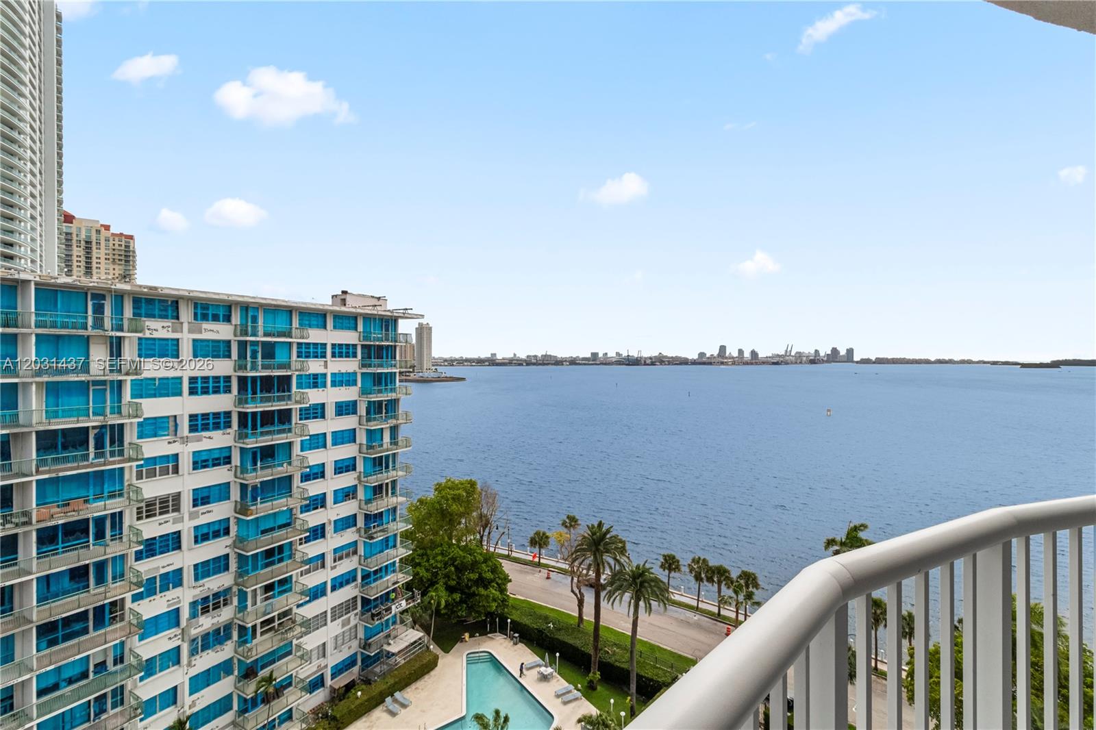 1420 Brickell Bay Drive 1405c Property Photo 3