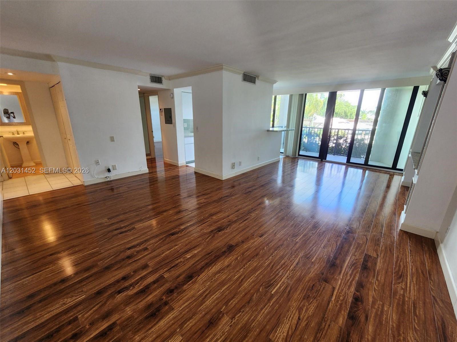 1301 River Reach Drive 106 Property Photo 5