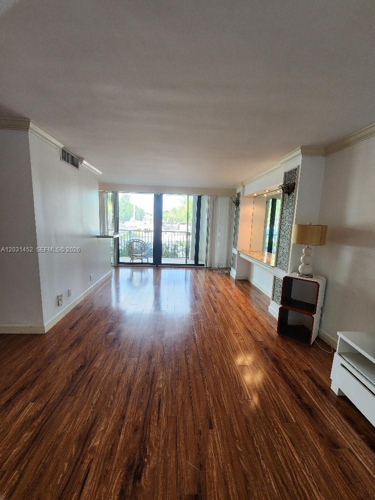 1301 River Reach Drive 106 Property Photo 6