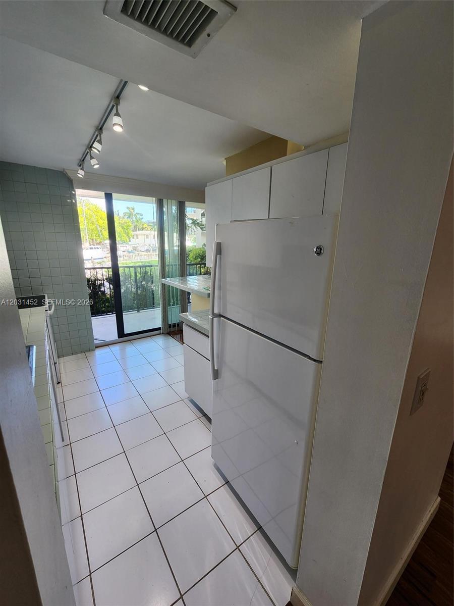 1301 River Reach Drive 106 Property Photo 9