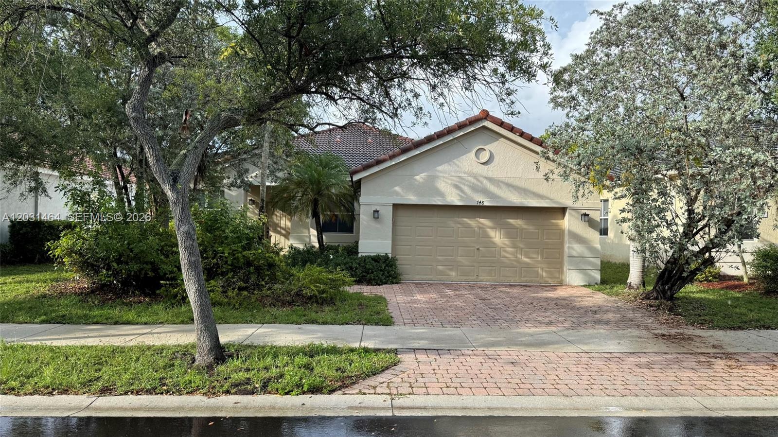 748 Tulip Circle Property Photo 1