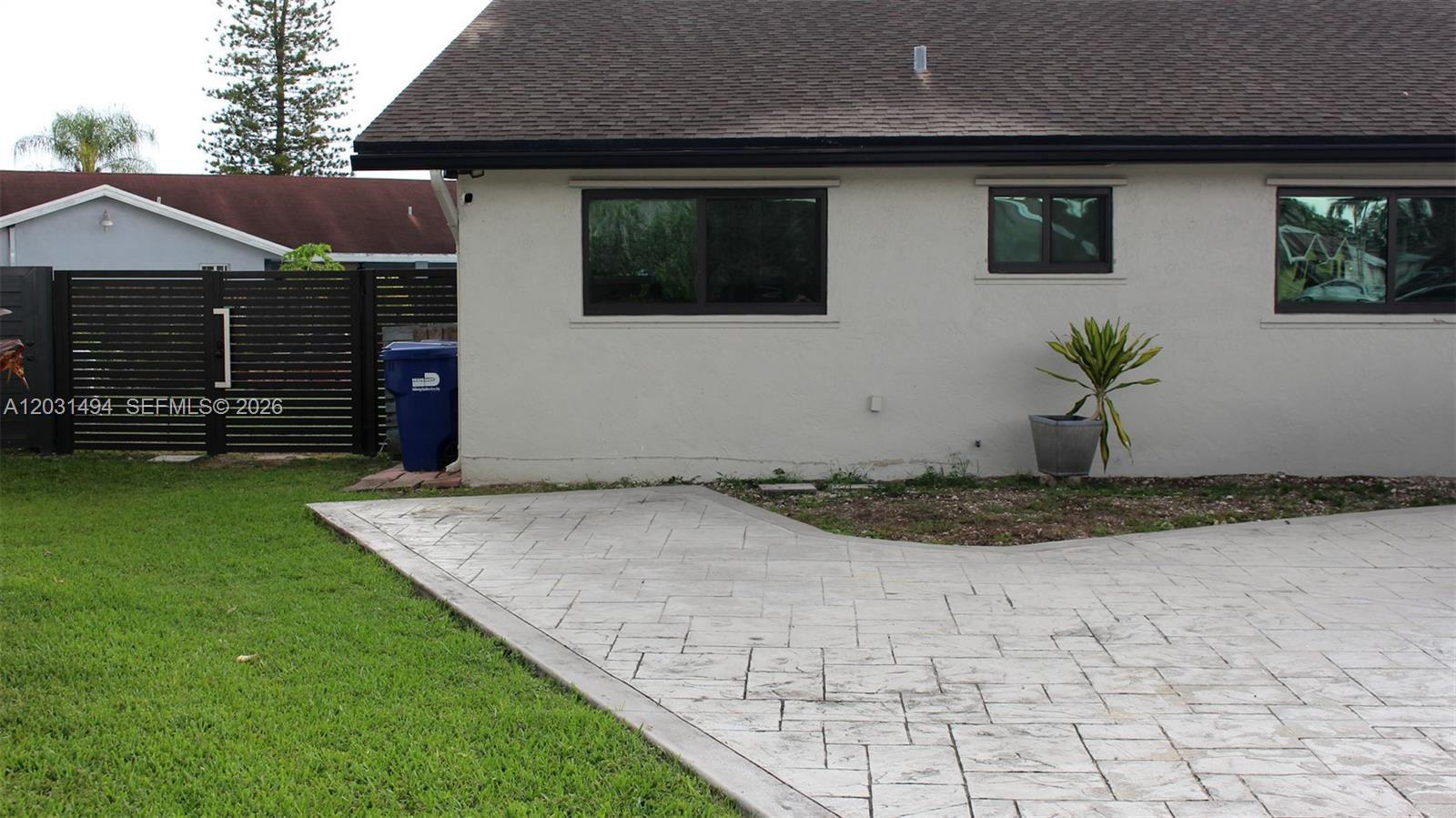 14680 Sw 107th Terrace Property Photo 2
