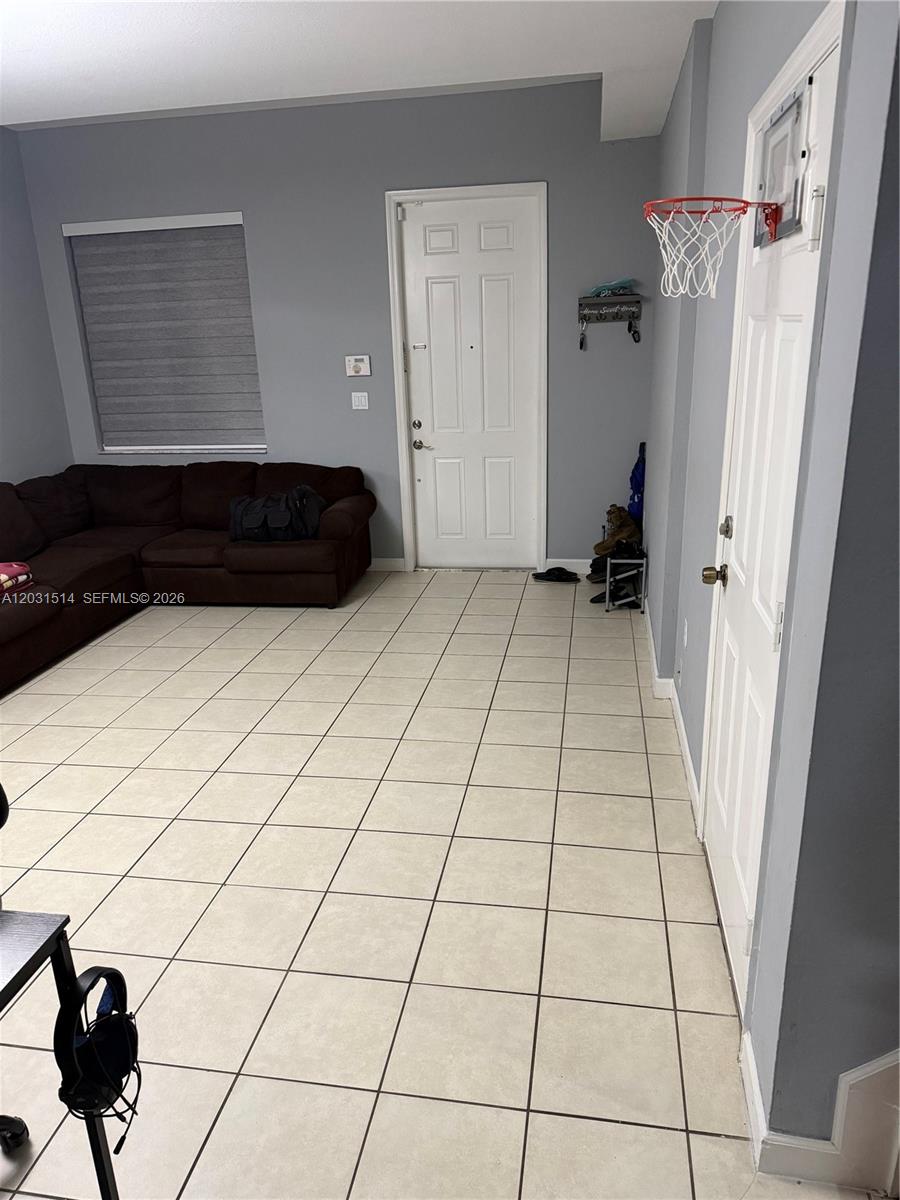 901 Ne 42nd Avenue Property Photo 12