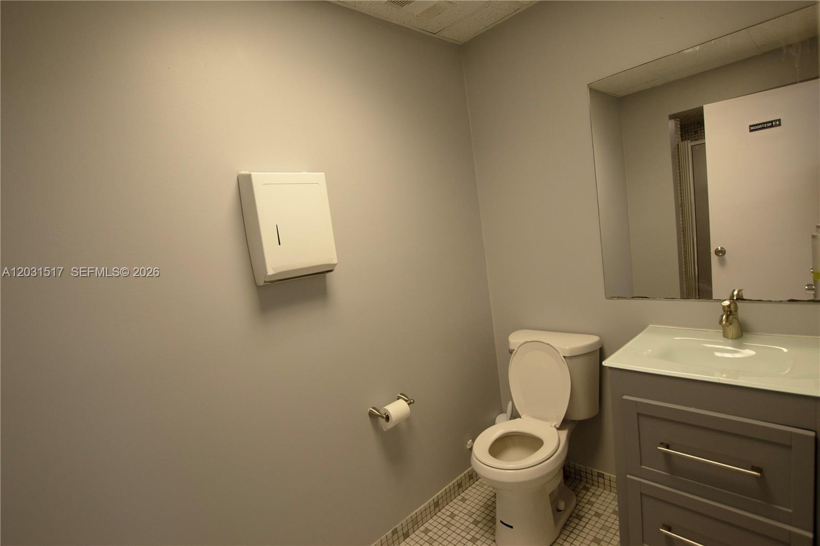 A12031517 Property Photo 4