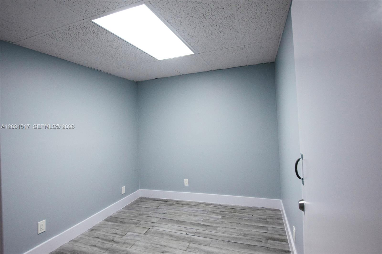 A12031517 Property Photo 5