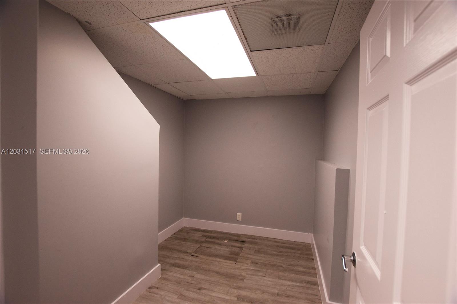 A12031517 Property Photo 7