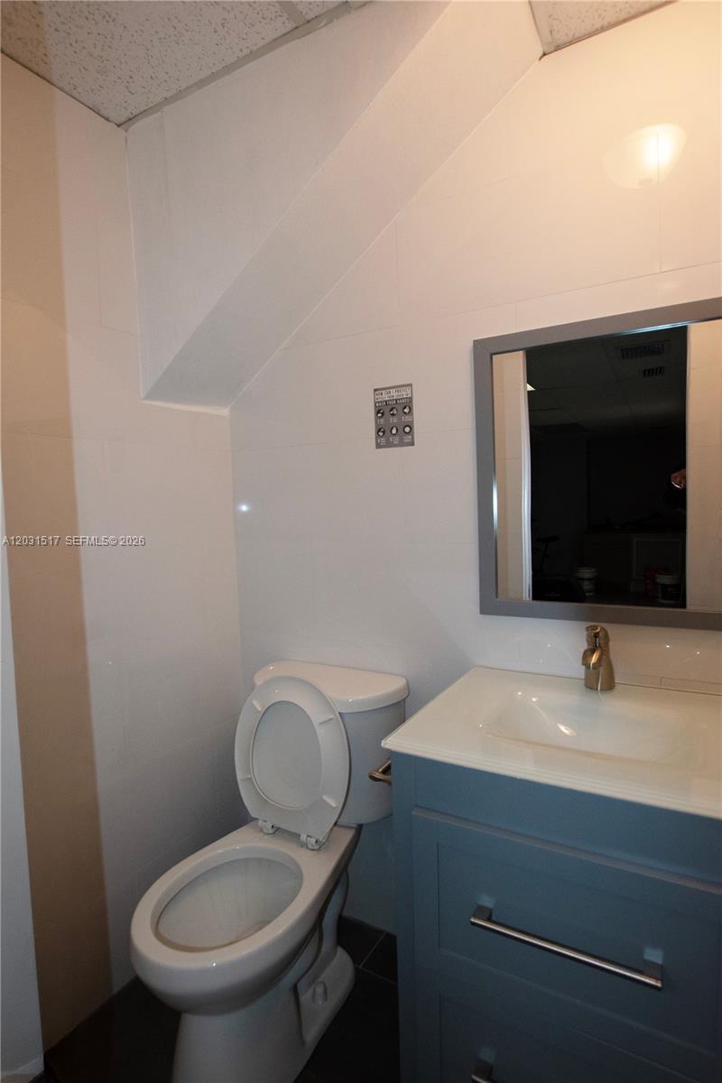 A12031517 Property Photo 8