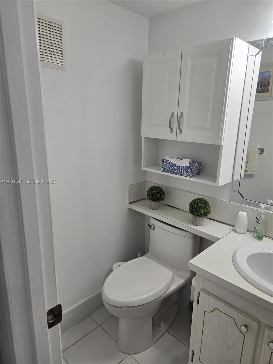 A12031545 Property Photo 23