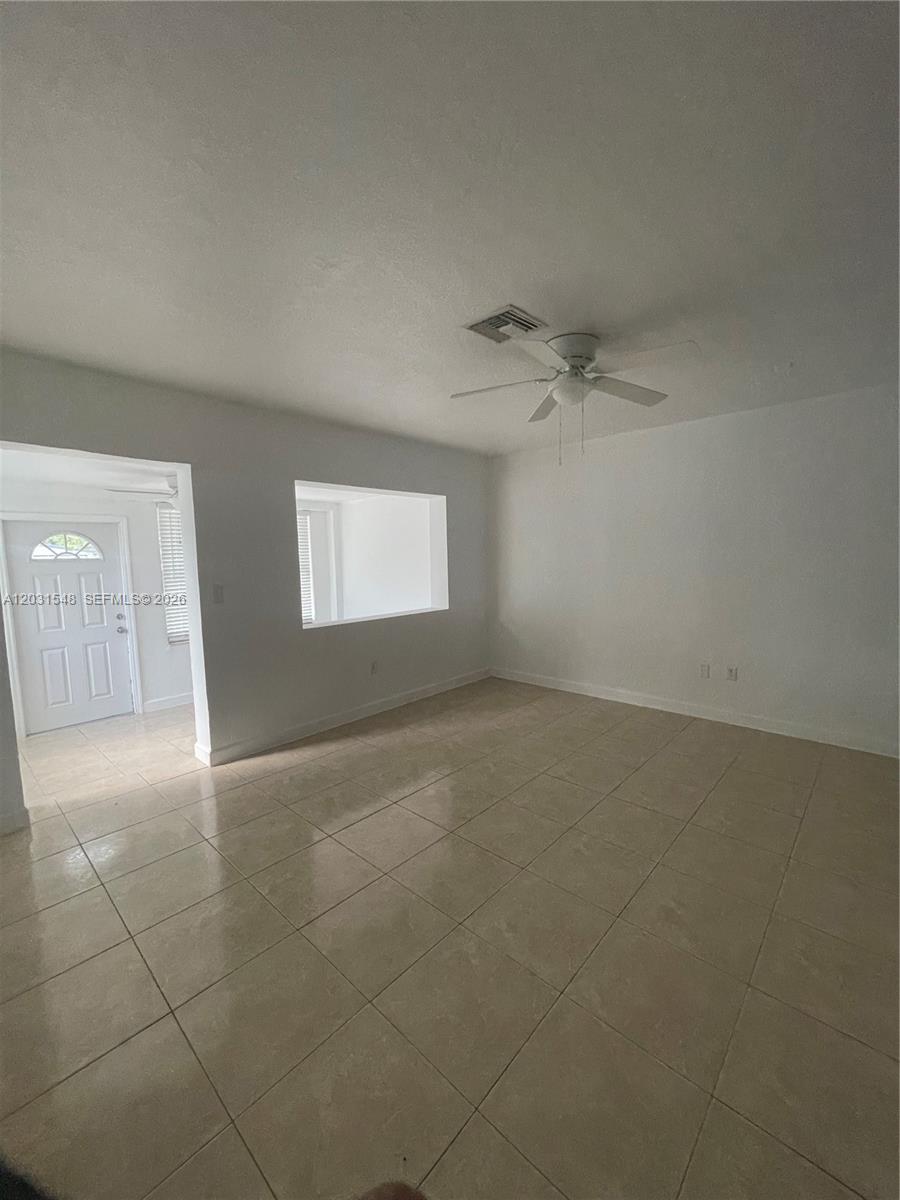 420 Sw 25th Avenue Property Photo 5