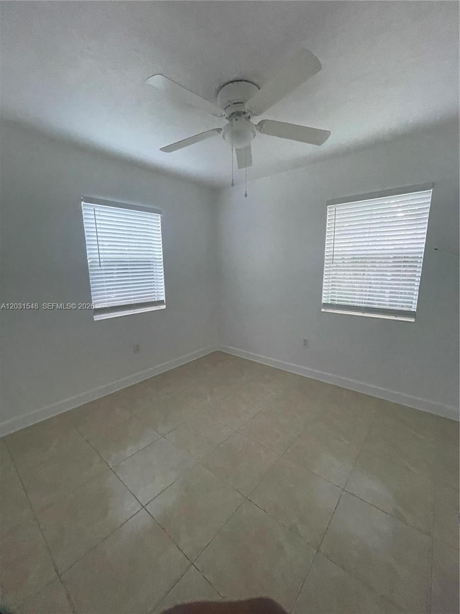 420 Sw 25th Avenue Property Photo 6