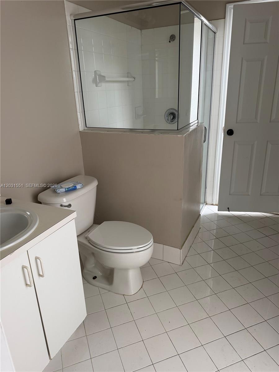 3581 Ne 11th Drive 0 Property Photo 8